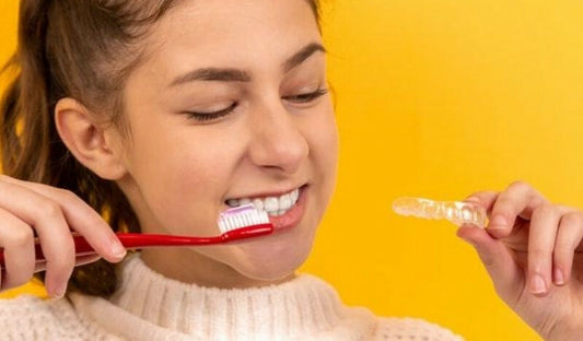 Best Flossing Technique for Invisible Aligners