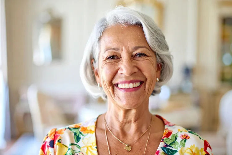  Senior citizen with a perfectly uniform smile