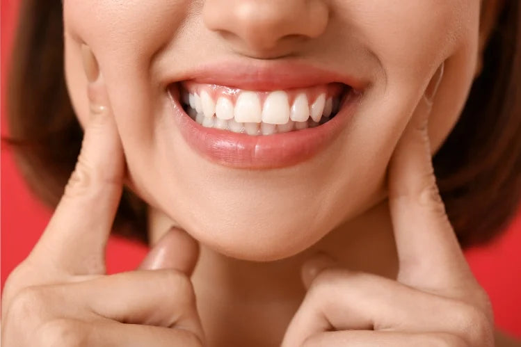 Maintaining Oral Health While Straightening Teeth with Invisible Aligners
      