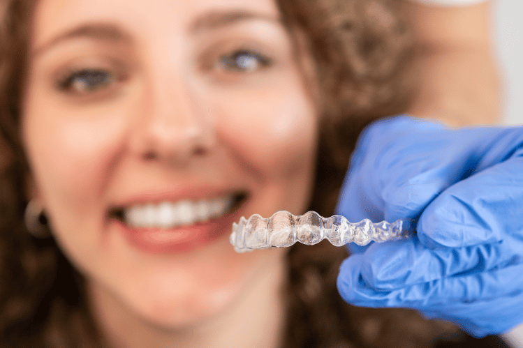 Transform Your Smile: Unveiling the Black Friday Magic of Clear Aligners